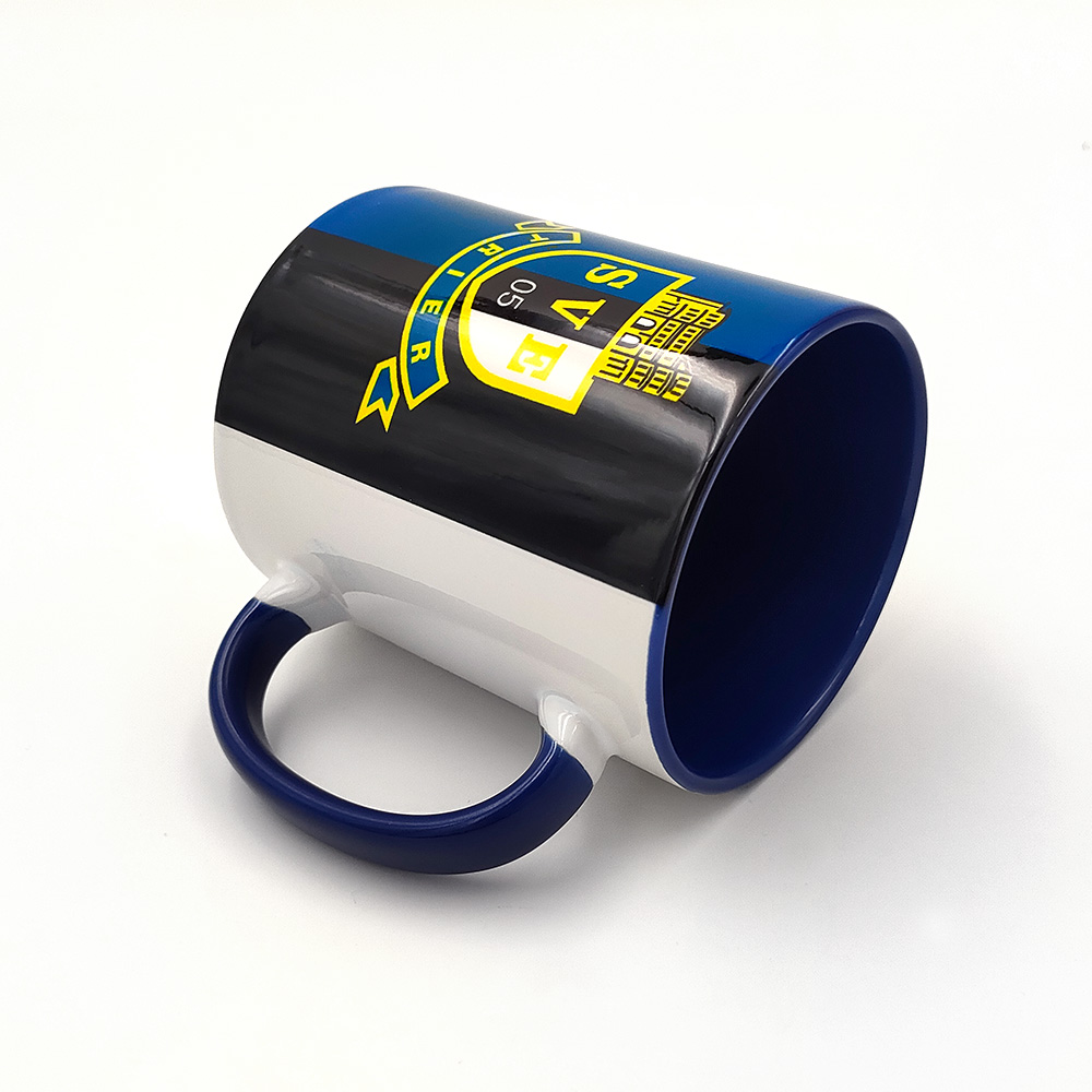 Tasse "Blau, Schwarz und Weiß"